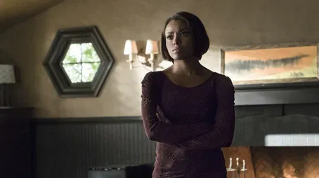 O pasăre într-o cușcă de aur